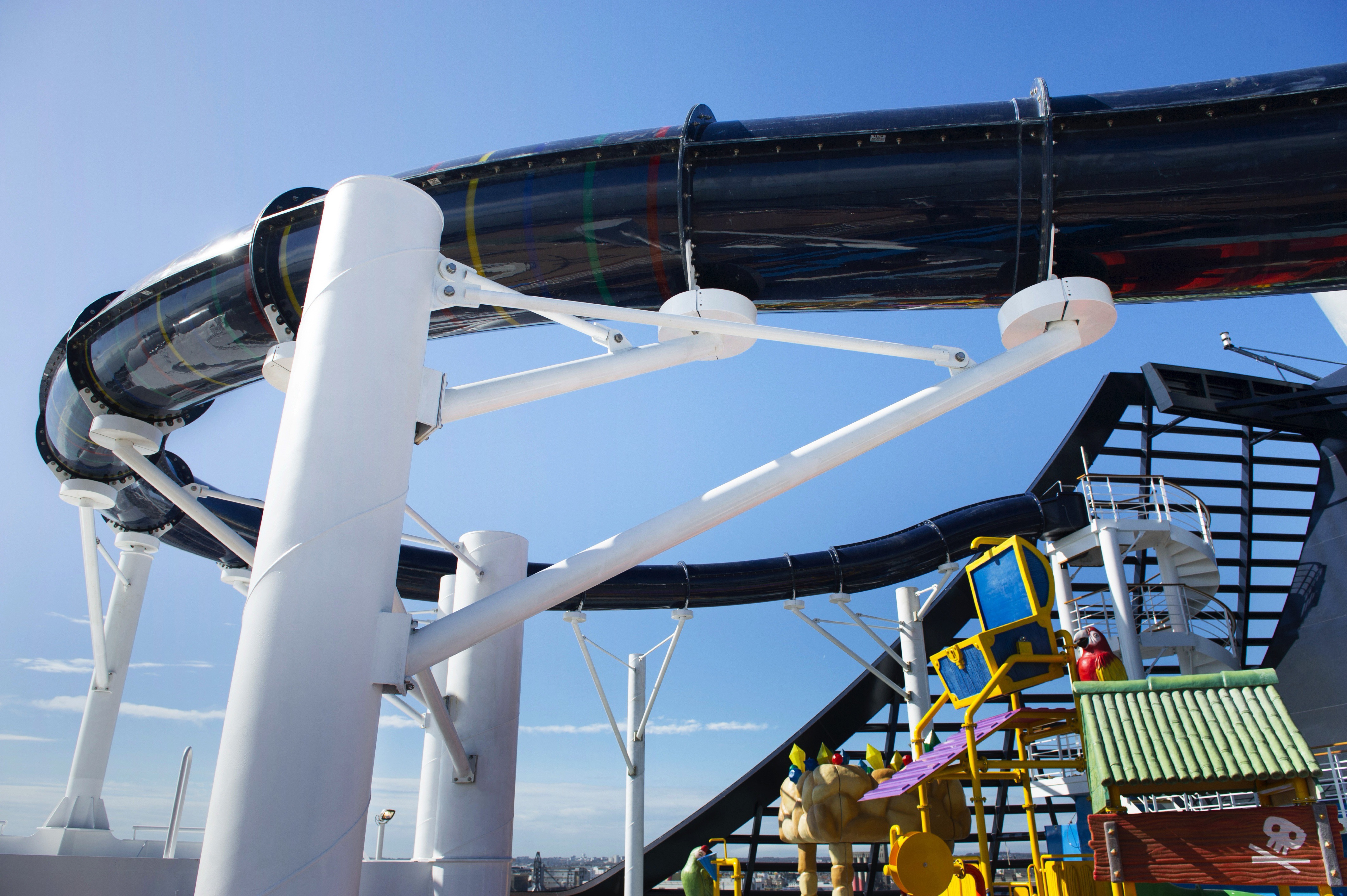 MSC Preziosa - Vertigo & Doremi Castle